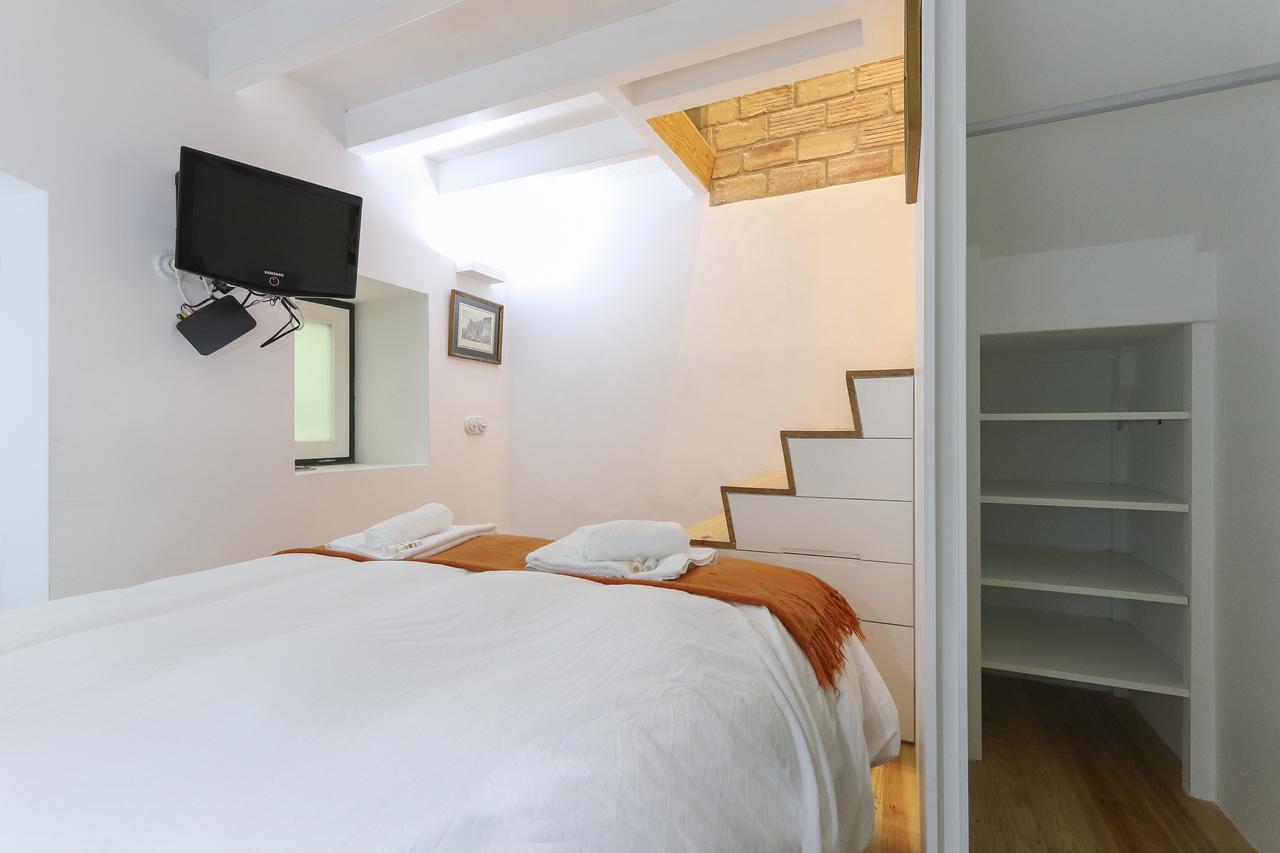 Bairro Alto Duplex By Homing Apartment ลิสบอน ภายนอก รูปภาพ